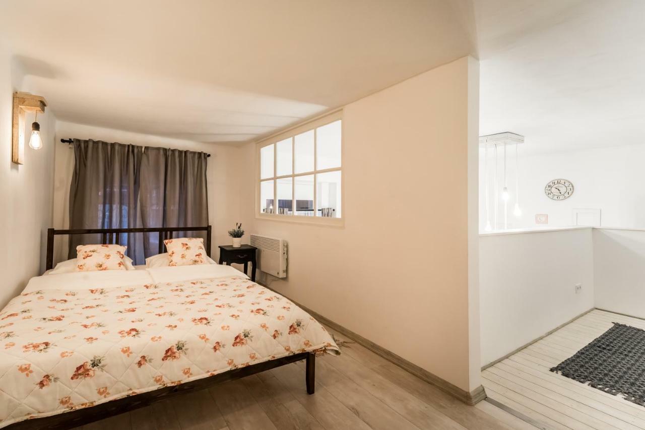 Bpr Vintage Garden With Terrace & Sauna Apartamento Budapeste
